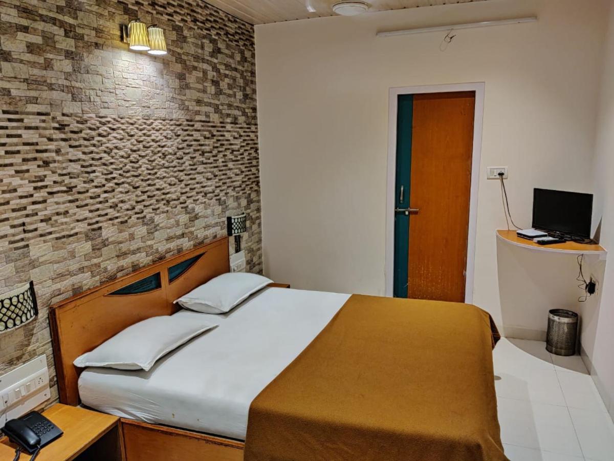 Rajdhani Resort Lonavala Buitenkant foto
